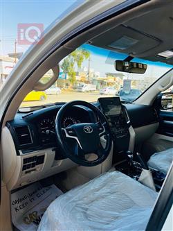 تويوتا لاندكروزر